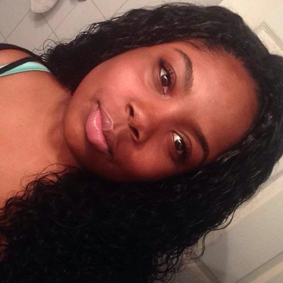 Meet your Posher, Akilah - Picture 1 of 1